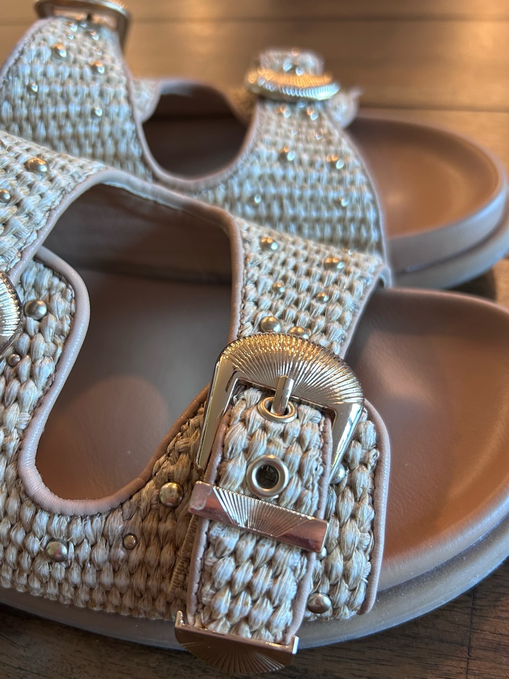 Steve Madden Zuree Sandals Size 7.5 M Gold Tan - Picture 4 of 10